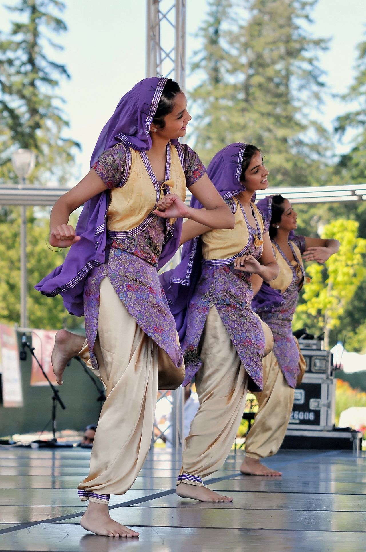 Bhangra dancers in traditional dress.