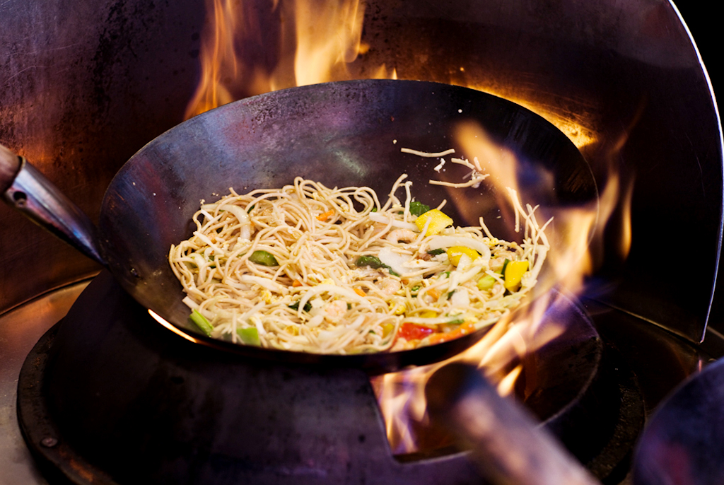 Context image: wok cooking technique.