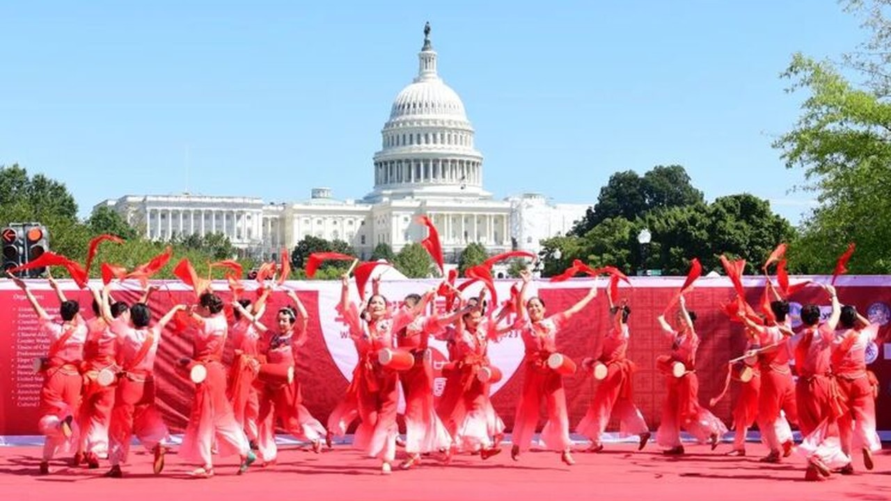 Washington Chinese Culture Festival stage performance on Pennsylvania Avenue.