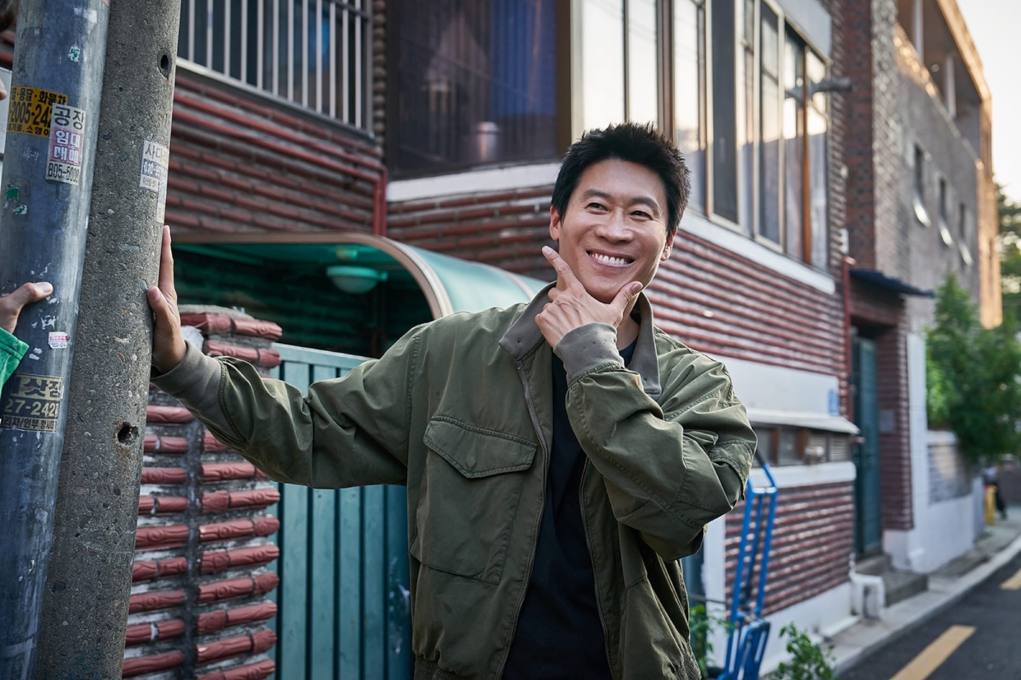 Jin Seon-kyu in Netflix comedy action film Husbands, lead pick for the June queue.